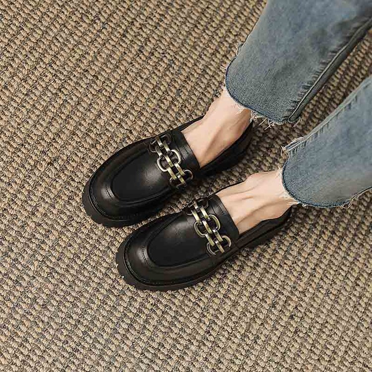 Deep Mouth Flat Shoes - Style a.html