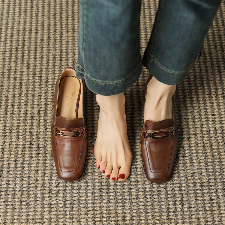 Deep Mouth Flat Shoes - Style i.html