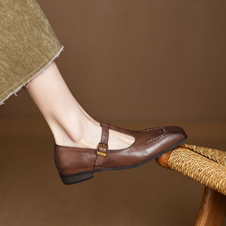 Women's Retro Mary Jane Flat Shoes in Genuine Leather